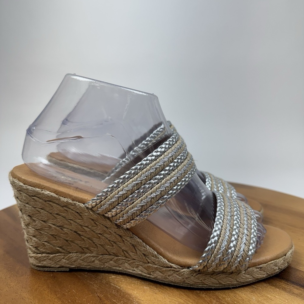 New NWOB Womens Andre Assous Nolita Silver Slip On Braided Wedge Sandals Size 38